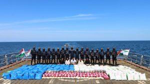Navy seizes 3,300 KG drugs in Gujarat sea